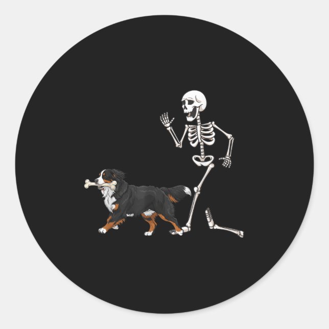 Hübscher Halloween Berner Hund und Skelett Runder Aufkleber (Vorderseite)