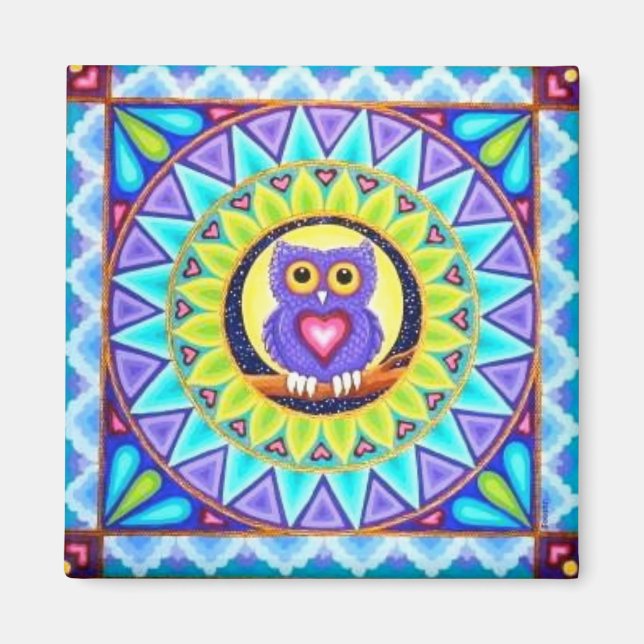 Hübscher lila Eule Mandala Magnet von Soozie Wray. (Vorne)