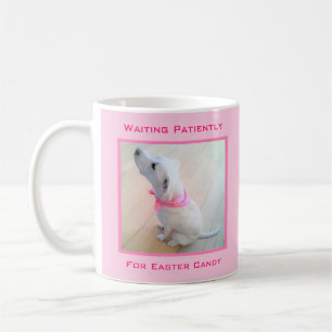 Hübscher Welpenhund mit rosa Scarf Ostergeschenk Kaffeetasse