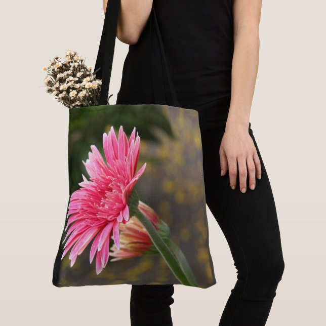 Hübsches Blumen; Großes rosa Gerbera-Gänseblümchen Tasche (Von Nahem)