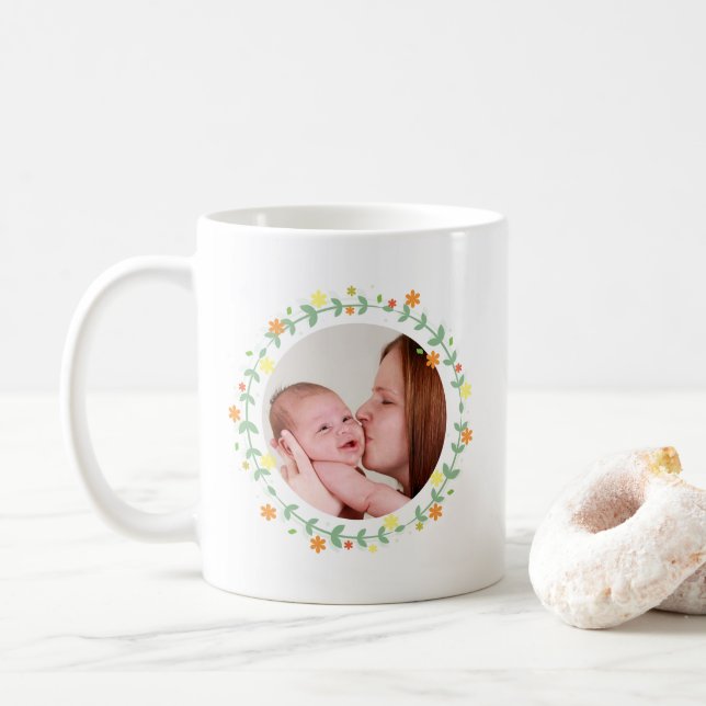 Hübsches florales Personalisiertes Monogramm benut Kaffeetasse (Mit Donut)