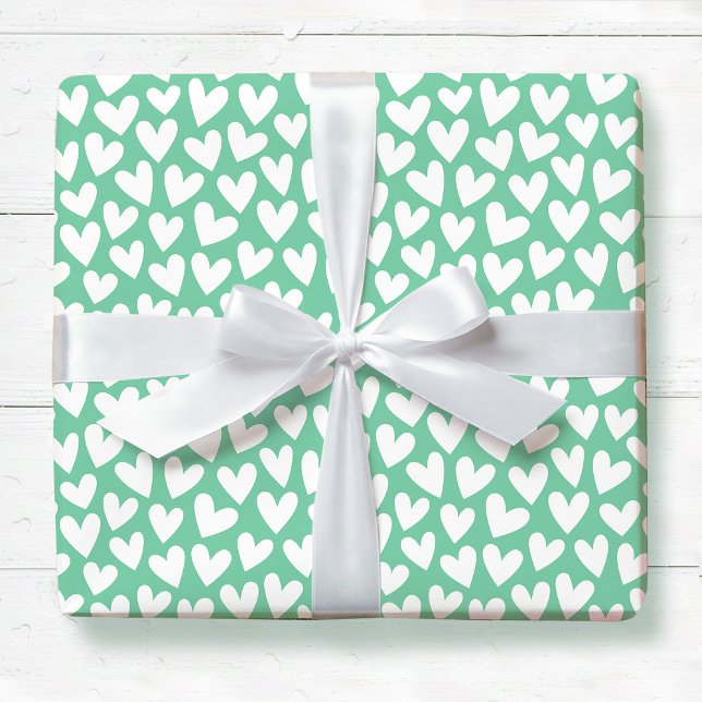 Hübsches Liebesherzmuster Mintweiß Valentinstag Geschenkpapier (Von Creator hochgeladen)