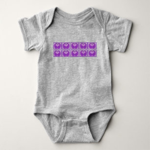 Hübsches lila gerahmtes Herzen Baby Shower Geschen Strampler