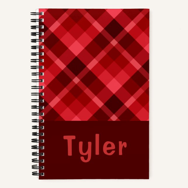 Hübsches Ruby Red Kariert Monogram Spiral Notebook Notizbuch (Vorderseite)