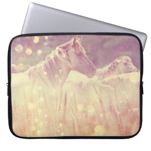 Hübsches wildes Mustang-GoldGlitzern-Pferd Laptopschutzhülle