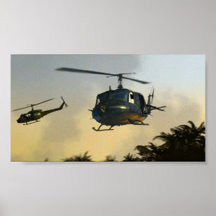 Hubschrauber-Fliegen-Zirkus Vietnam Poster