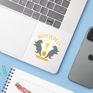 HUFFLEPUFF™ Badger und Cup House Pride Grafik Aufkleber