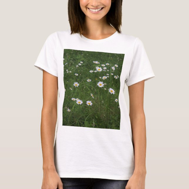 Hügel der Gänseblümchen T-Shirt (Vorderseite)