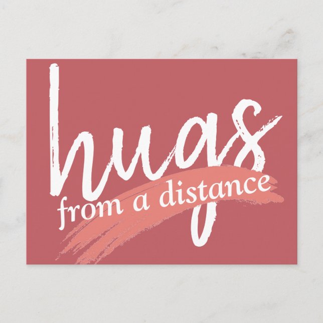 Hugs aus der Ferne in Lila pink Postkarte (Vorderseite)