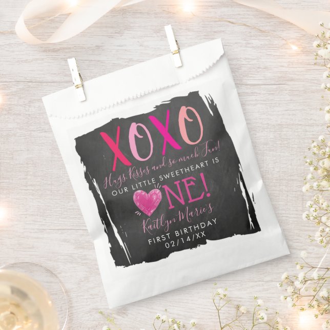 Hugs & Kisses (XOXO) Valentinstag 1. Geburtstag Geschenktütchen (Ausgeschnitten)