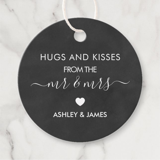Hugs und Kisses von Herrn und Frau, Chalkboard Geschenkanhänger (Vorderseite)