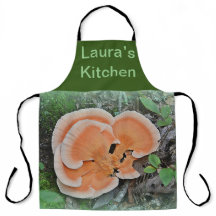 Hühnchen im Wald Pilz