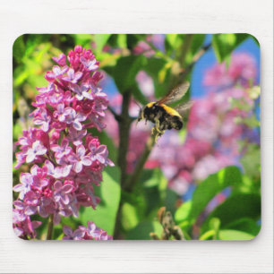 Humble Bee Landning on Lilacs Mousepad