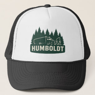 Humboldt Bigfoot-Sattelzug und Wald-Silhouette Truckerkappe