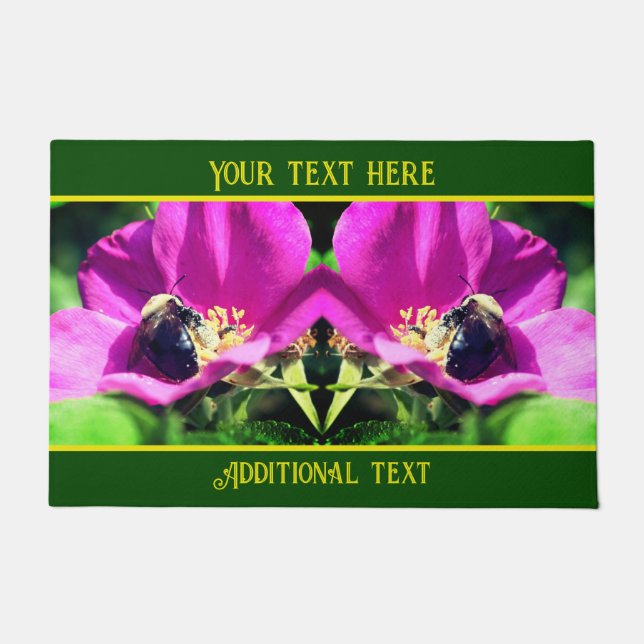 Hummeln auf rosa Rose Natur Personalisiert Fußmatte (Vorderseite)