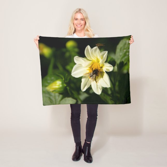 Hummeln und weißes Dahlia-Foto Fleecedecke (Beispiel)