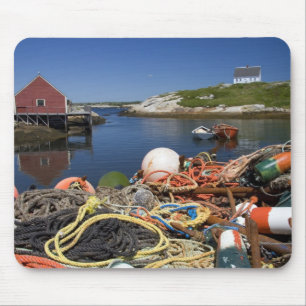 Hummertöpfe, Bojen und Seile am Dock Mousepad