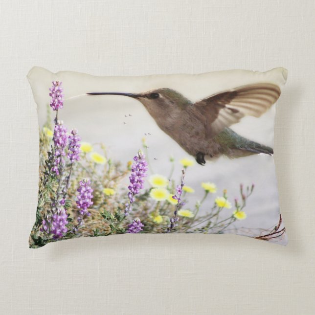 Hummingvogel und Wildblumen Digitale Kunst Dekokissen (Vorderseite)
