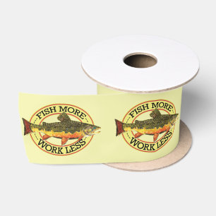 Humoraler Fisch mehr - weniger Forellenfang Satinband