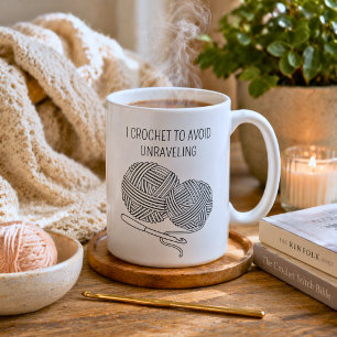 Humorvolle Häkelarbeit Kaffeetasse