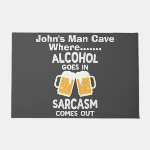 Humorvolles Design der White Text Man Höhle Sarcas Fußmatte