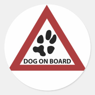 hund an bord runder aufkleber