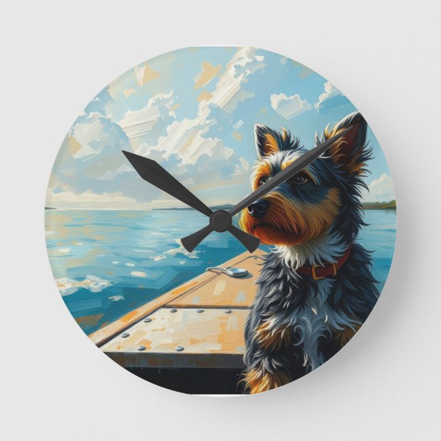 Hund auf einem Boot Runde Wanduhr (Vorderseite)