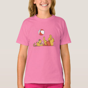 Hund, der mit Ball-T-Shirts und Geschenken spielt T-Shirt