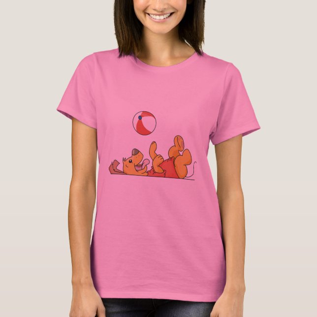 Hund, der mit Ball-T-Shirts und Geschenken spielt T-Shirt (Vorderseite)
