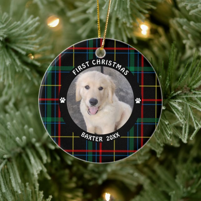 Hund ERSTE CHRISTMAS Kariertes Personalisiertes Fo Keramik Ornament (Baum)