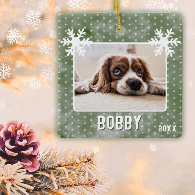 Hund Foto Schneeflocken Grün Hausname Weihnachten Keramikornament (Von Creator hochgeladen)