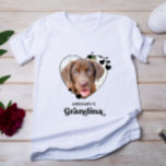 Hund GRANDMA Personalisiertes Herz Hund Lover Heim T-Shirt<br><div class="desc">Hunde Oma ... Überraschen Sie Ihre Lieblingshündin Oma diesen Muttertag , Weihnachten oder ihren Geburtstag mit diesem super niedlichen Haustier Foto T - Shirt. Passen Sie dieses Shirt mit den Lieblings-Fotos Ihres Hundes an, und nennen Sie es. Dieses Shirt ist ein Muss für Hundefreunde und Hundemütter! Großartiges Geschenk des Hundes....</div>