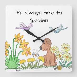 Hund im Blumengarten Quadratische Wanduhr