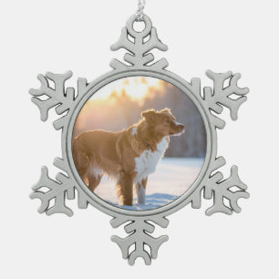 Hund im Schnee Winter Szene Schneeflocken Zinn-Ornament