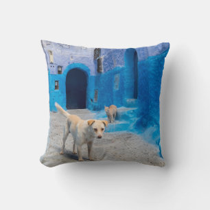 Hund in der blauen Stadt Kissen