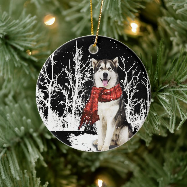 Hund in Schnee Sibirisches Husky-Eiskichchen Keramik Ornament (Baum)