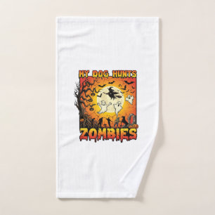 Hund jagt Zombies Halloween Geister Hexe Mond Handtuch