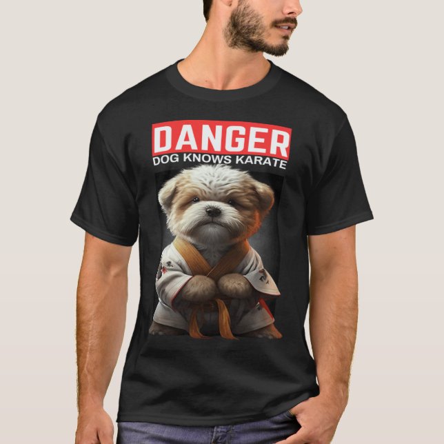 Hund kennt Karate T-Shirt (Vorderseite)