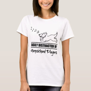Hund leicht abgelenkt von der Musik der Cembalospi T-Shirt