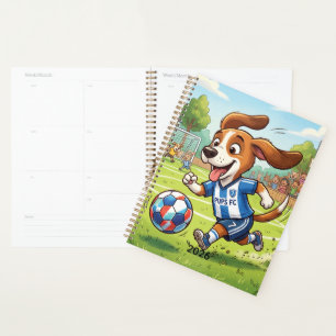 Hund spielt Fußball   Personalisieren Planer