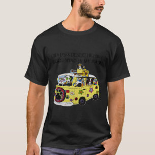 Hunde auf einem dunklen Wüstenweg fühlen sich Cool T-Shirt