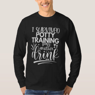 Hunde Besitzer Weinfreund Ich überlebte Welpe Pott T-Shirt