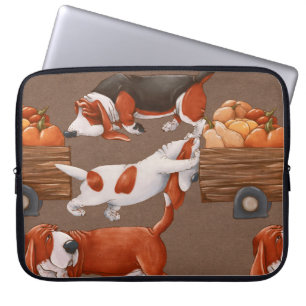 Hunde des Basset Hound tragen einen Kürbiskarren Laptopschutzhülle