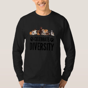 Hunde feiern Diversity bei Hunden Hundslogan T-Shirt