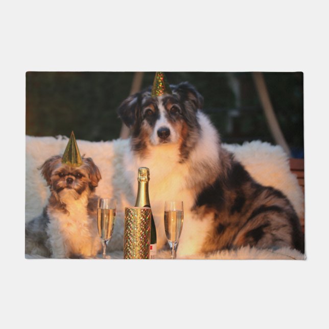 Hunde feiern neues Jahr Fußmatte (Vorderseite)