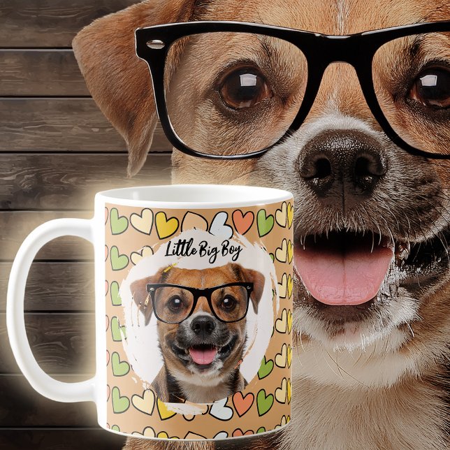 Hunde Foto auf dem farbenfrohen Herz-Kaffee Kaffeetasse (Von Creator hochgeladen)