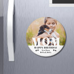 Hunde Mama Happy Birthday Modernes Personalisierte Magnet<br><div class="desc">Hunde Mama Happy Birthday Moderne Personalisierte Foto Magnete. Dieses moderne Design verfügt über ein weißes Texteüberlagerungsstück "MAMA" auf Ihrem bevorzugten Foto auf weißem Hintergrund mit dem bearbeitbaren Text "Happy Birthday (Ihr Text und Name)", der in einer modernen Typografie mit Pfotendrucken geschrieben ist. Personalisieren Sie den Text, indem Sie das Textfeld...</div>