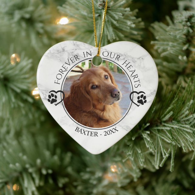 Hunde-Memorial-Foto Forever Hört Pawprints Marmor Keramik Ornament (Baum)