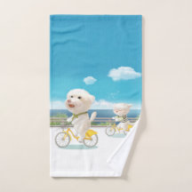 Hunde und Katzen Fahrradfahren am Meer