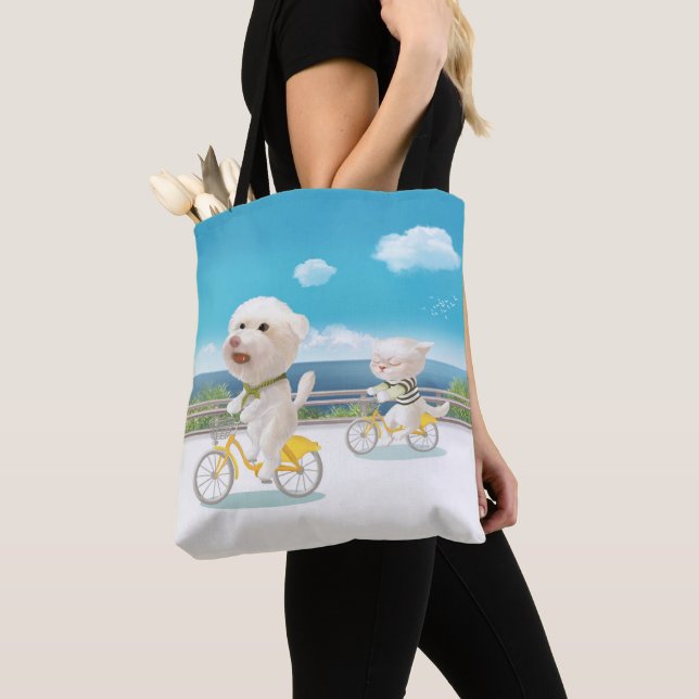 Hunde und Katzen Fahrradfahren am Meer Tasche (Von Nahem)